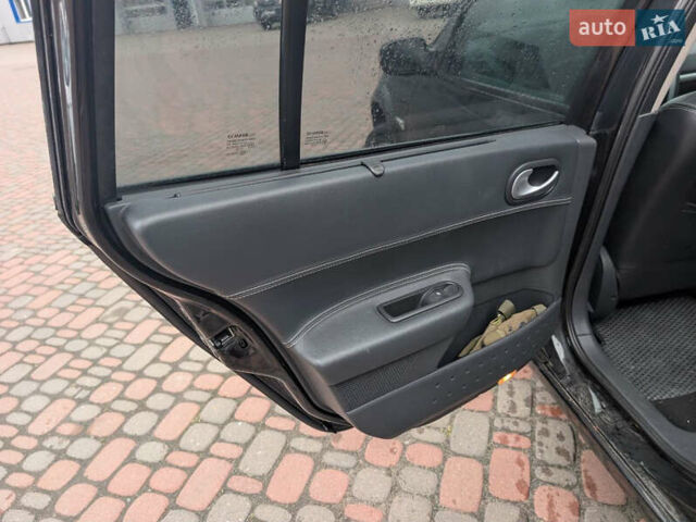 Рено Меган, объемом двигателя 1.6 л и пробегом 244 тыс. км за 5700 $, фото 23 на Automoto.ua