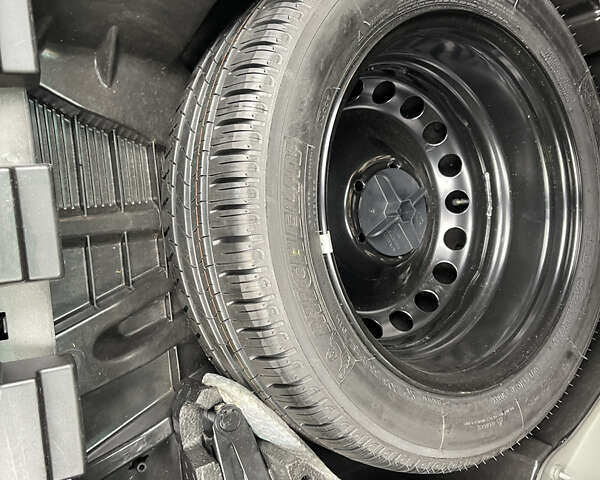 Рено Меган, об'ємом двигуна 1.4 л та пробігом 168 тис. км за 6499 $, фото 34 на Automoto.ua