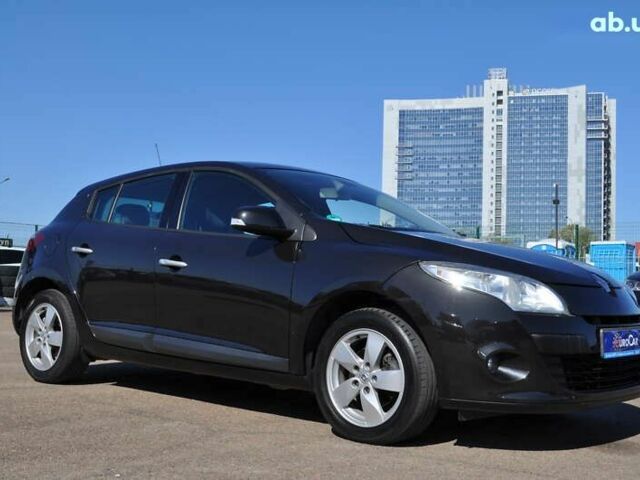 Рено Меган 2009 у Києві на Automoto.ua Рено Меган, об'ємом двигуна 1.6 л та пробігом 146 тис. км за 7300 $, фото 11 на Automoto.ua
