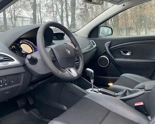 Рено Меган, об'ємом двигуна 2 л та пробігом 177 тис. км за 7400 $, фото 16 на Automoto.ua