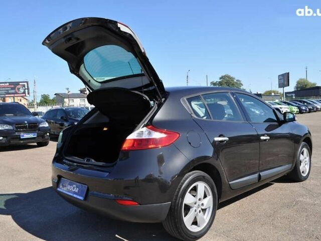 Рено Меган 2009 у Києві на Automoto.ua Рено Меган, об'ємом двигуна 1.6 л та пробігом 146 тис. км за 7300 $, фото 22 на Automoto.ua