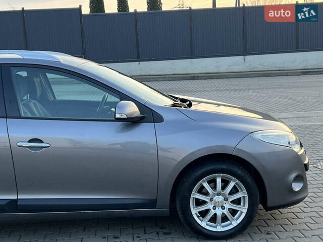 Рено Меган, объемом двигателя 1.4 л и пробегом 154 тыс. км за 6200 $, фото 37 на Automoto.ua