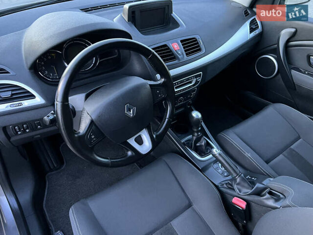 Рено Меган, объемом двигателя 1.4 л и пробегом 154 тыс. км за 6200 $, фото 100 на Automoto.ua