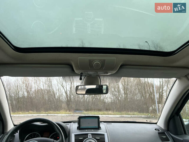 Рено Меган, объемом двигателя 2 л и пробегом 264 тыс. км за 5850 $, фото 24 на Automoto.ua