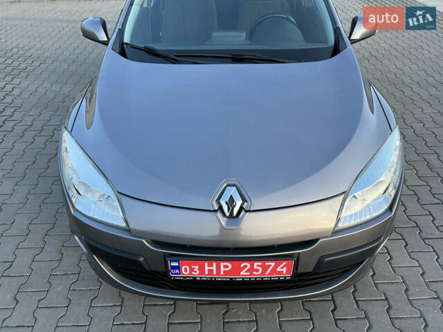 Рено Меган, объемом двигателя 1.4 л и пробегом 154 тыс. км за 6200 $, фото 20 на Automoto.ua