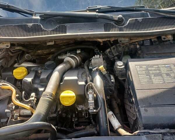 Рено Меган, объемом двигателя 1.5 л и пробегом 265 тыс. км за 6500 $, фото 6 на Automoto.ua