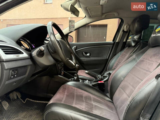 Рено Меган, объемом двигателя 1.5 л и пробегом 278 тыс. км за 6400 $, фото 42 на Automoto.ua