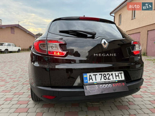 Рено Меган, объемом двигателя 1.5 л и пробегом 278 тыс. км за 6400 $, фото 11 на Automoto.ua
