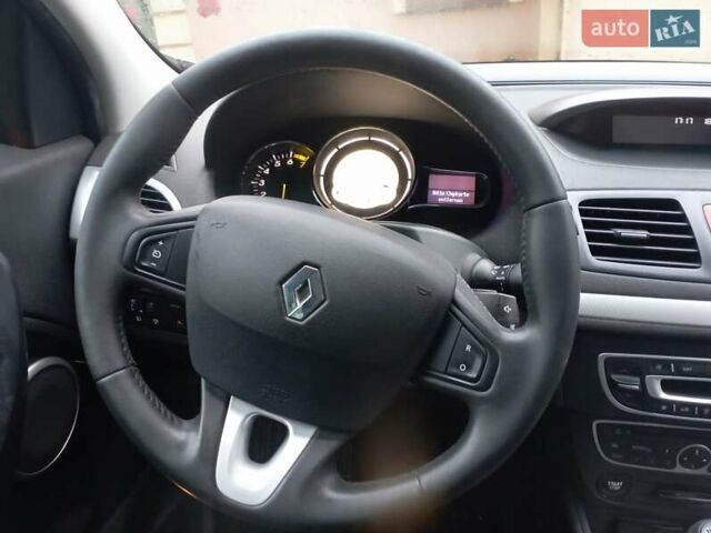 Рено Меган, объемом двигателя 1.6 л и пробегом 180 тыс. км за 7300 $, фото 13 на Automoto.ua