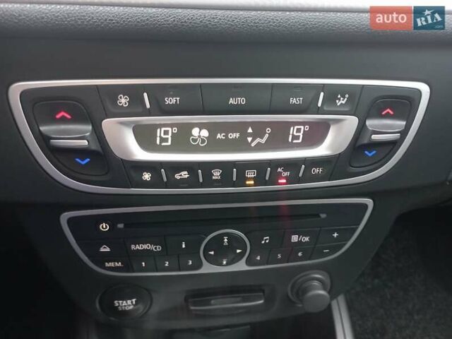 Рено Меган, объемом двигателя 1.6 л и пробегом 180 тыс. км за 6899 $, фото 11 на Automoto.ua