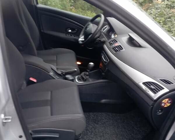 Рено Меган, объемом двигателя 1.6 л и пробегом 180 тыс. км за 6899 $, фото 8 на Automoto.ua