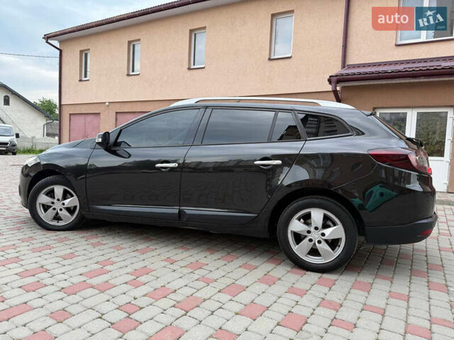 Рено Меган, объемом двигателя 1.5 л и пробегом 278 тыс. км за 6400 $, фото 6 на Automoto.ua