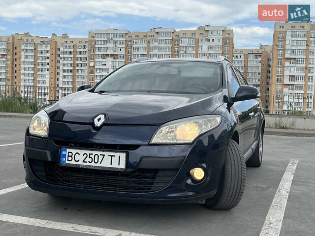Рено Меган, объемом двигателя 1.46 л и пробегом 275 тыс. км за 7000 $, фото 32 на Automoto.ua