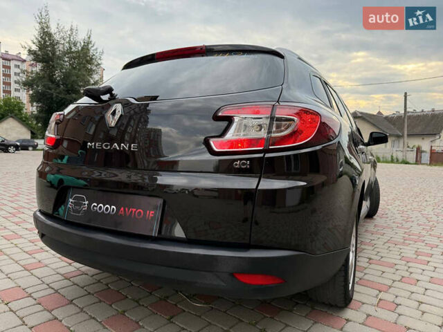 Рено Меган, объемом двигателя 1.5 л и пробегом 278 тыс. км за 6400 $, фото 23 на Automoto.ua