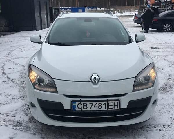 Рено Меган, объемом двигателя 2 л и пробегом 301 тыс. км за 8700 $, фото 11 на Automoto.ua