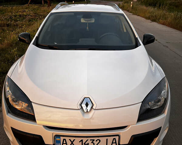 Рено Меган, объемом двигателя 1.46 л и пробегом 186 тыс. км за 7500 $, фото 7 на Automoto.ua