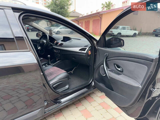Рено Меган, объемом двигателя 1.5 л и пробегом 278 тыс. км за 6400 $, фото 71 на Automoto.ua
