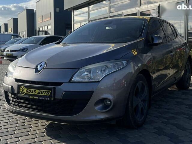 Рено Меган, объемом двигателя 1.5 л и пробегом 289 тыс. км за 7200 $, фото 2 на Automoto.ua