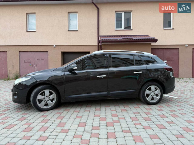 Рено Меган, объемом двигателя 1.5 л и пробегом 278 тыс. км за 6400 $, фото 4 на Automoto.ua