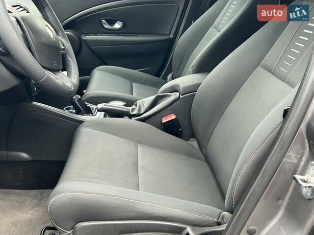 Рено Меган, объемом двигателя 1.6 л и пробегом 216 тыс. км за 6800 $, фото 36 на Automoto.ua