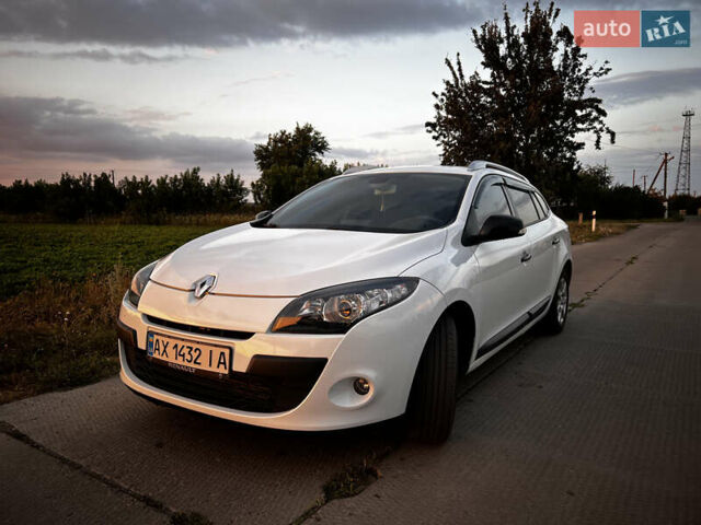 Рено Меган, объемом двигателя 1.46 л и пробегом 186 тыс. км за 7500 $, фото 12 на Automoto.ua