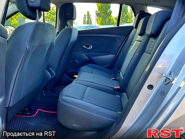 Рено Меган, объемом двигателя 1.5 л и пробегом 200 тыс. км за 7300 $, фото 10 на Automoto.ua