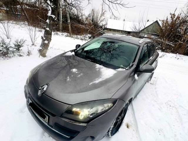 Рено Меган, объемом двигателя 1.5 л и пробегом 199 тыс. км за 6999 $, фото 2 на Automoto.ua