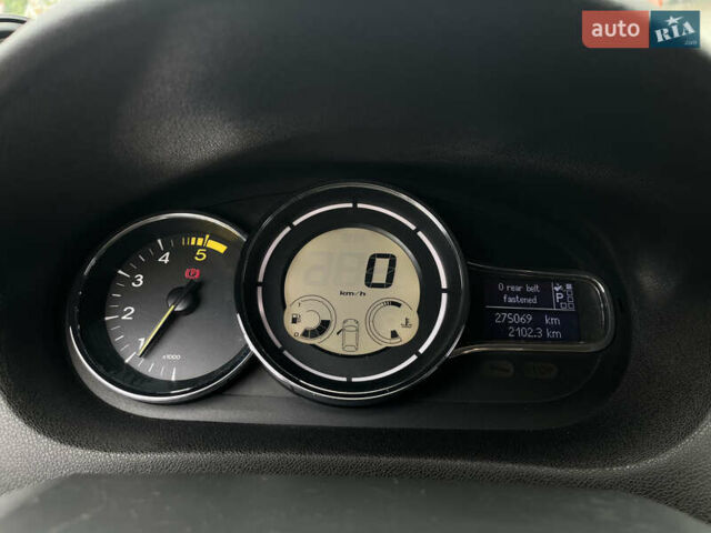 Рено Меган, объемом двигателя 1.46 л и пробегом 275 тыс. км за 7000 $, фото 17 на Automoto.ua