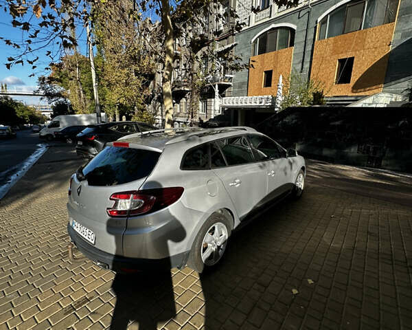 Рено Меган, объемом двигателя 1.46 л и пробегом 239 тыс. км за 7300 $, фото 1 на Automoto.ua