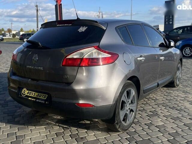 Рено Меган, объемом двигателя 1.5 л и пробегом 289 тыс. км за 7200 $, фото 6 на Automoto.ua