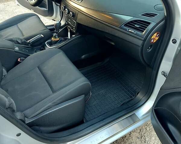 Рено Меган, объемом двигателя 1.5 л и пробегом 320 тыс. км за 7900 $, фото 10 на Automoto.ua