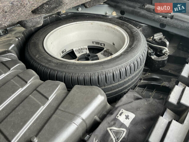 Рено Меган, объемом двигателя 1.46 л и пробегом 275 тыс. км за 7000 $, фото 54 на Automoto.ua