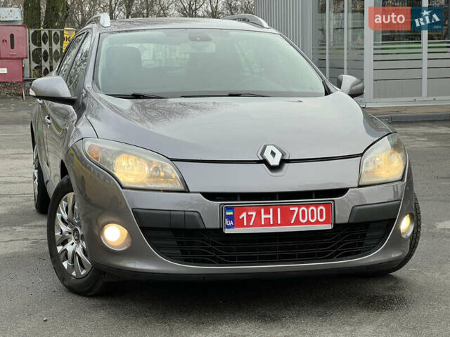 Рено Меган, объемом двигателя 1.6 л и пробегом 216 тыс. км за 6800 $, фото 59 на Automoto.ua