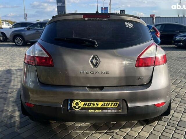 Рено Меган, объемом двигателя 1.5 л и пробегом 289 тыс. км за 7200 $, фото 5 на Automoto.ua