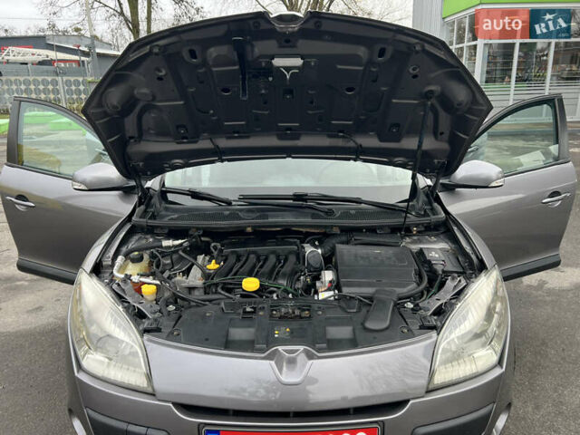Рено Меган, объемом двигателя 1.6 л и пробегом 216 тыс. км за 6800 $, фото 53 на Automoto.ua