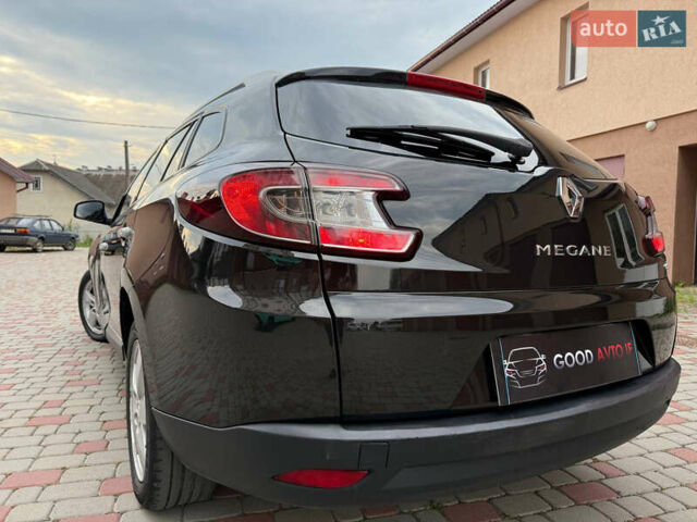 Рено Меган, объемом двигателя 1.5 л и пробегом 278 тыс. км за 6400 $, фото 20 на Automoto.ua