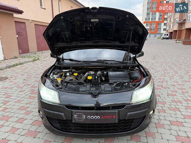Рено Меган, объемом двигателя 1.5 л и пробегом 278 тыс. км за 6400 $, фото 77 на Automoto.ua