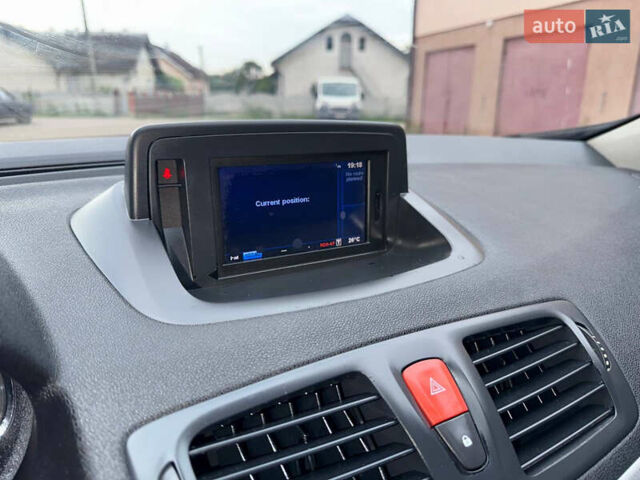 Рено Меган, объемом двигателя 1.5 л и пробегом 278 тыс. км за 6400 $, фото 51 на Automoto.ua