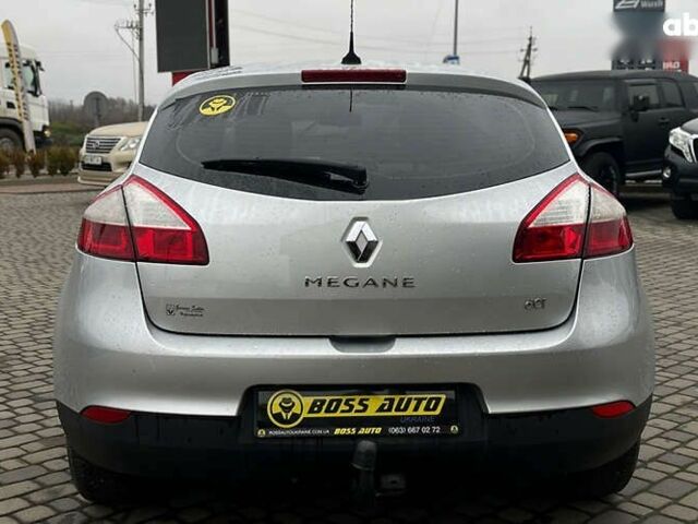 Рено Меган, объемом двигателя 1.5 л и пробегом 260 тыс. км за 7200 $, фото 5 на Automoto.ua