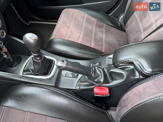 Рено Меган, объемом двигателя 1.5 л и пробегом 278 тыс. км за 6400 $, фото 47 на Automoto.ua