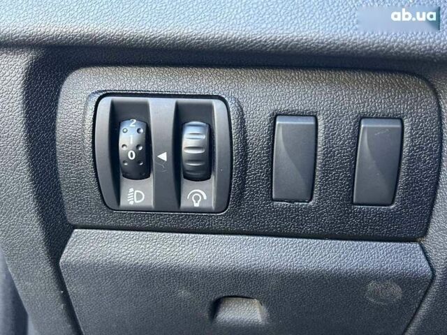 Рено Меган, объемом двигателя 1.5 л и пробегом 200 тыс. км за 7300 $, фото 16 на Automoto.ua