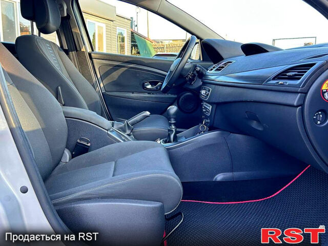 Рено Меган, объемом двигателя 1.5 л и пробегом 200 тыс. км за 7300 $, фото 12 на Automoto.ua