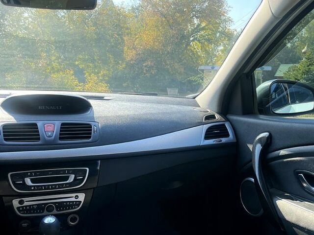 Рено Меган, об'ємом двигуна 15 л та пробігом 216 тис. км за 6500 $, фото 8 на Automoto.ua