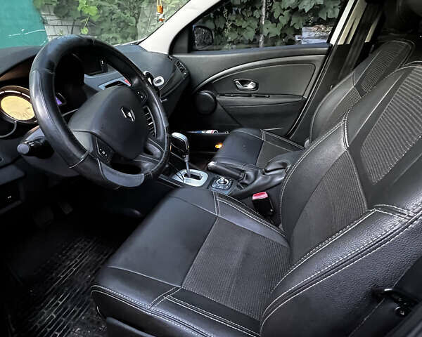Рено Меган, объемом двигателя 1.46 л и пробегом 186 тыс. км за 7500 $, фото 35 на Automoto.ua