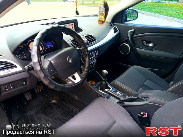 Рено Меган, объемом двигателя 1.4 л и пробегом 191 тыс. км за 6850 $, фото 9 на Automoto.ua