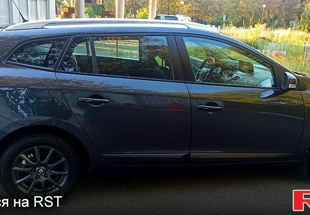 Рено Меган, объемом двигателя 1.6 л и пробегом 205 тыс. км за 7200 $, фото 1 на Automoto.ua