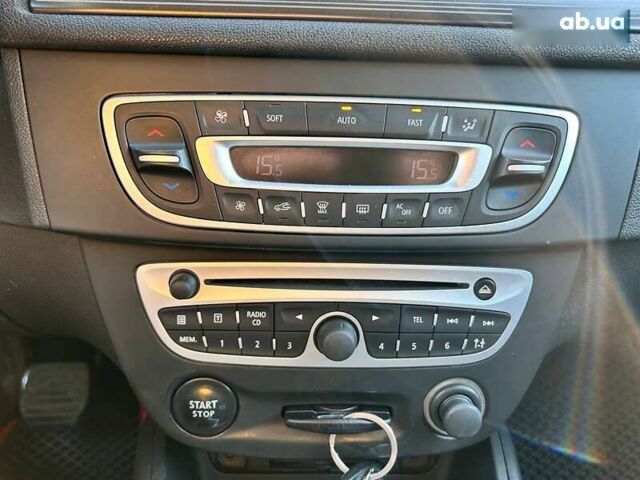 Рено Меган, объемом двигателя 1.5 л и пробегом 200 тыс. км за 7300 $, фото 23 на Automoto.ua