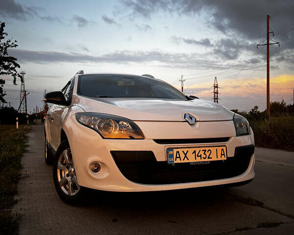 Рено Меган, объемом двигателя 1.46 л и пробегом 186 тыс. км за 7500 $, фото 31 на Automoto.ua