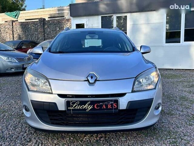 Рено Меган, объемом двигателя 1.5 л и пробегом 200 тыс. км за 7300 $, фото 1 на Automoto.ua
