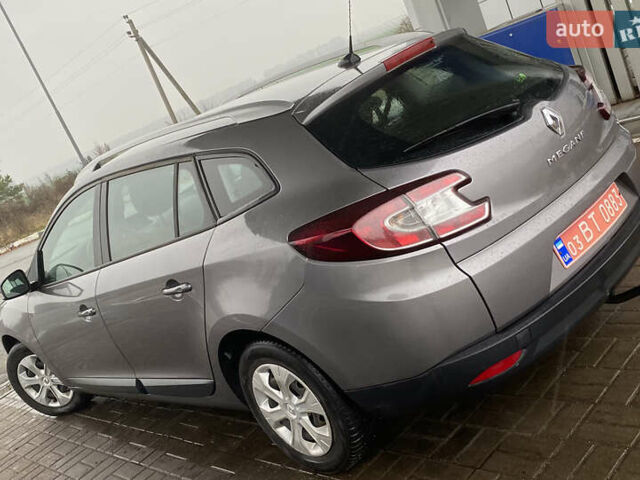 Рено Меган, объемом двигателя 1.9 л и пробегом 247 тыс. км за 6100 $, фото 3 на Automoto.ua